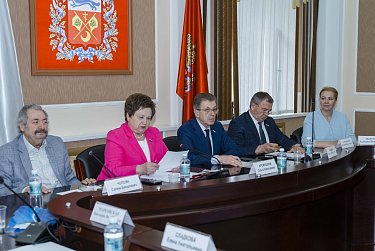 Поддержка многодетных и людей старшего поколения – в приоритете